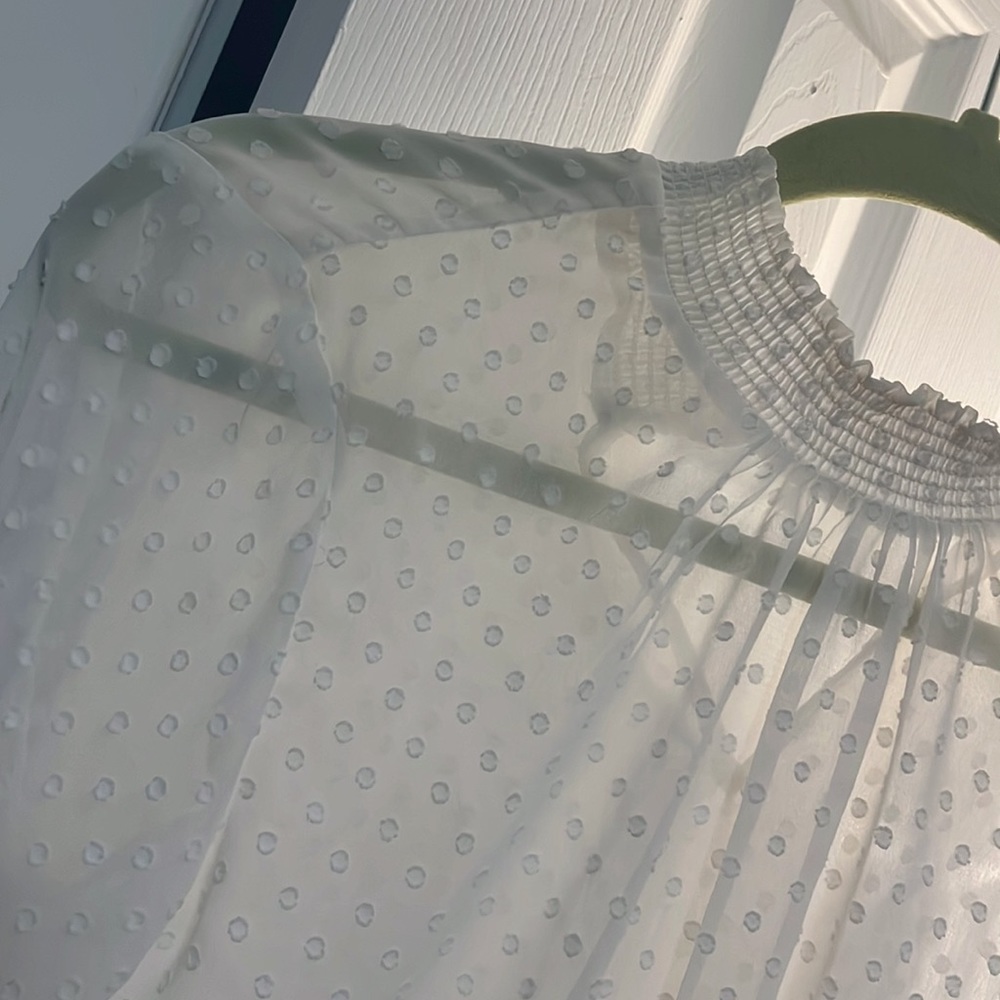 🌟 HOST PICK🌟 Dynamite blouse S - Picture 2 of 5